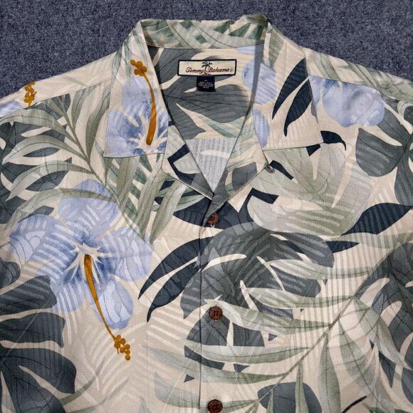 Tommy Bahama 100% Silk Aloha Hawaiian Floral Palm Button Shirt Medium - Picture 1 of 5